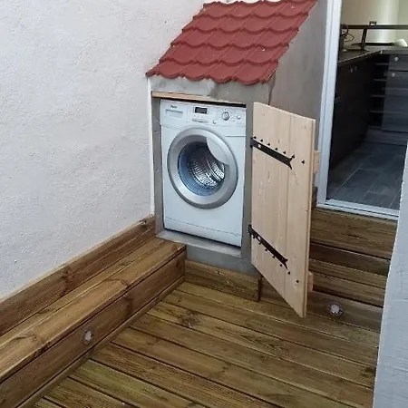 Petite Maison De A